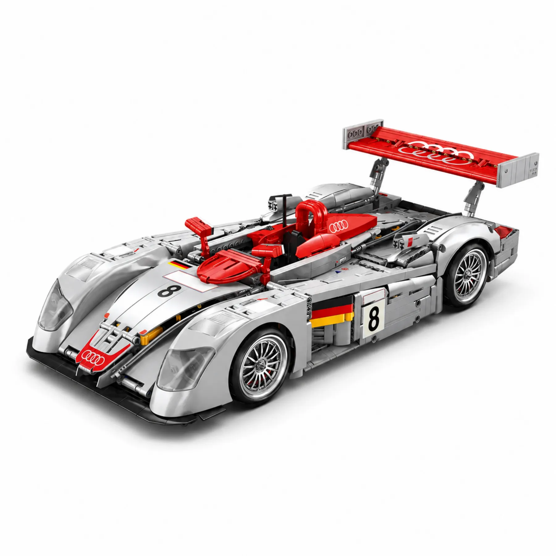 Audi R8 LM-P – winner of the 2000 Le Mans 24h race. Official brick model with 2,426 pieces. (Main product image)